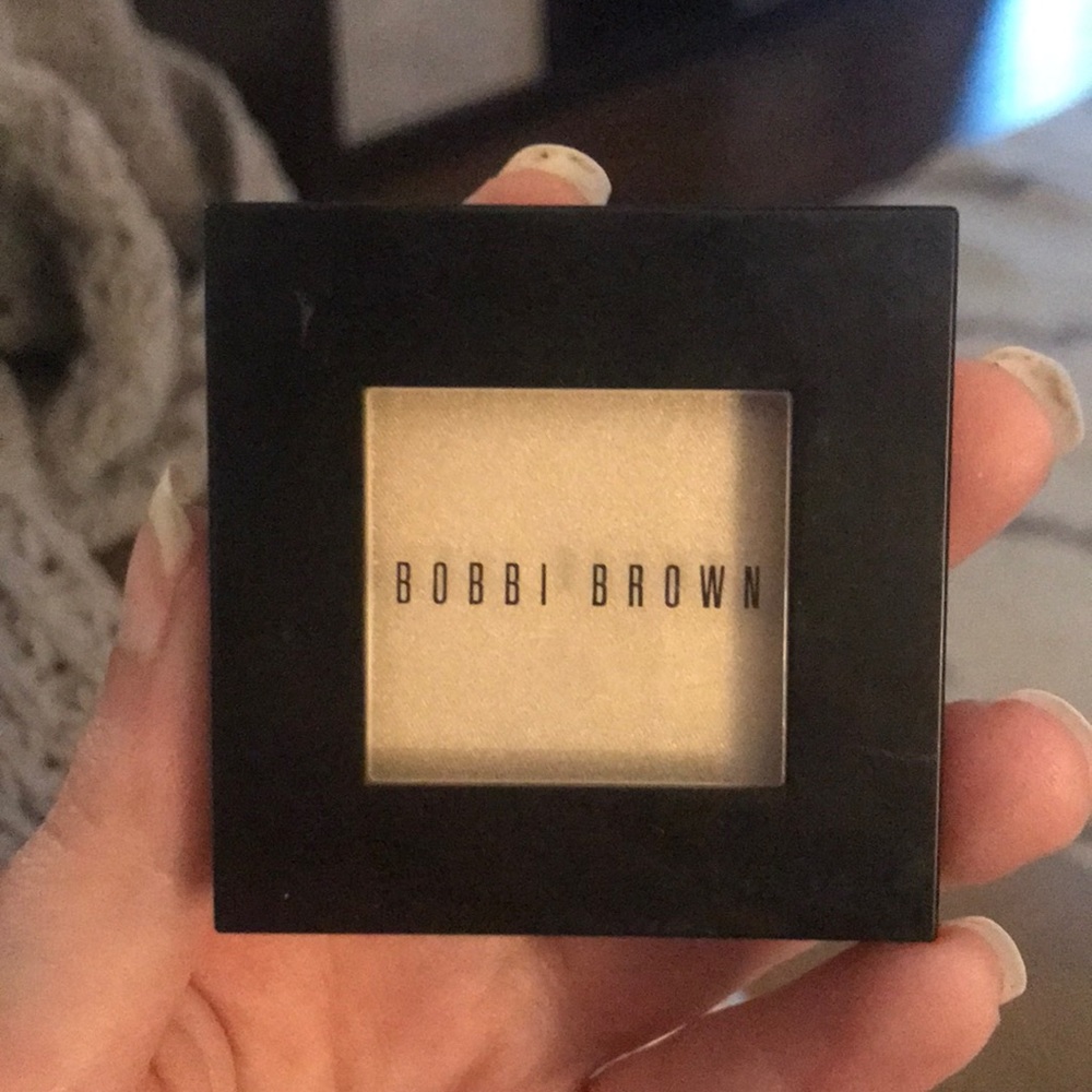 Bobbi Brown Shimmer Wash Eyeshadow in Bone